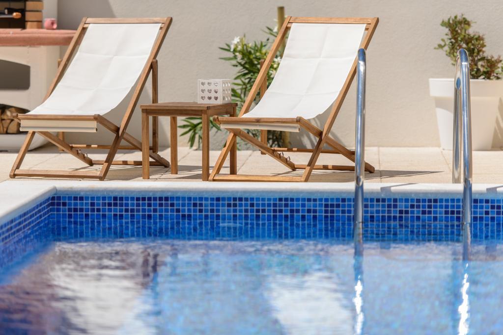 Apartments Villa Atlantis โตรกีร์ ภายนอก รูปภาพ